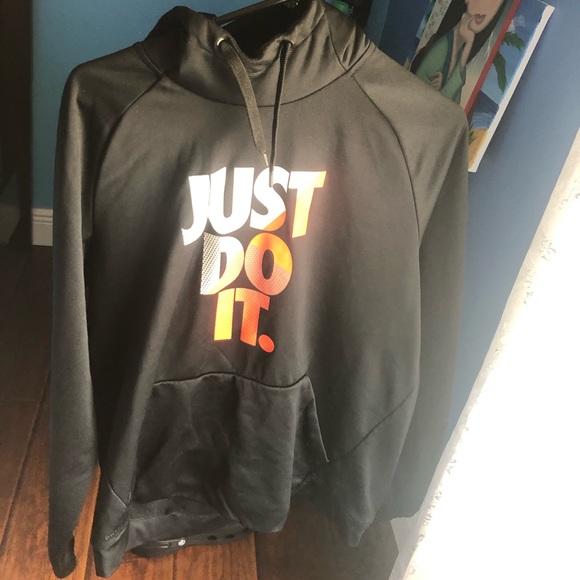 XL Nike Dri-Fit hoodie - Picture 8 of 8